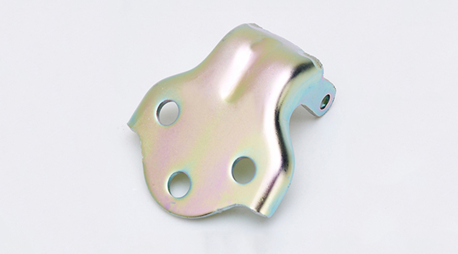 What is the reason why the salt spray test of the workpiece does not meet the standard when using trivalent chromium colored zinc passivation solution for production?
